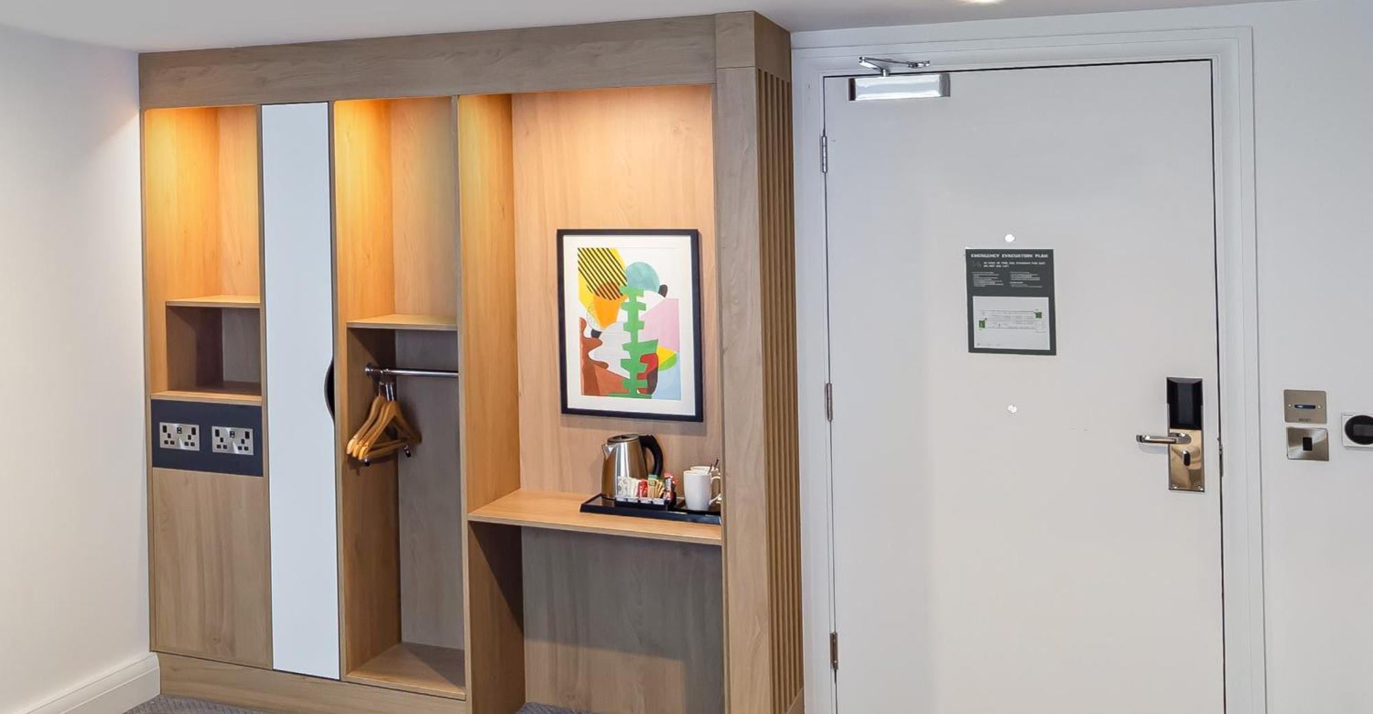 Holiday Inn Coventry M6, J2 By Ihg Εξωτερικό φωτογραφία
