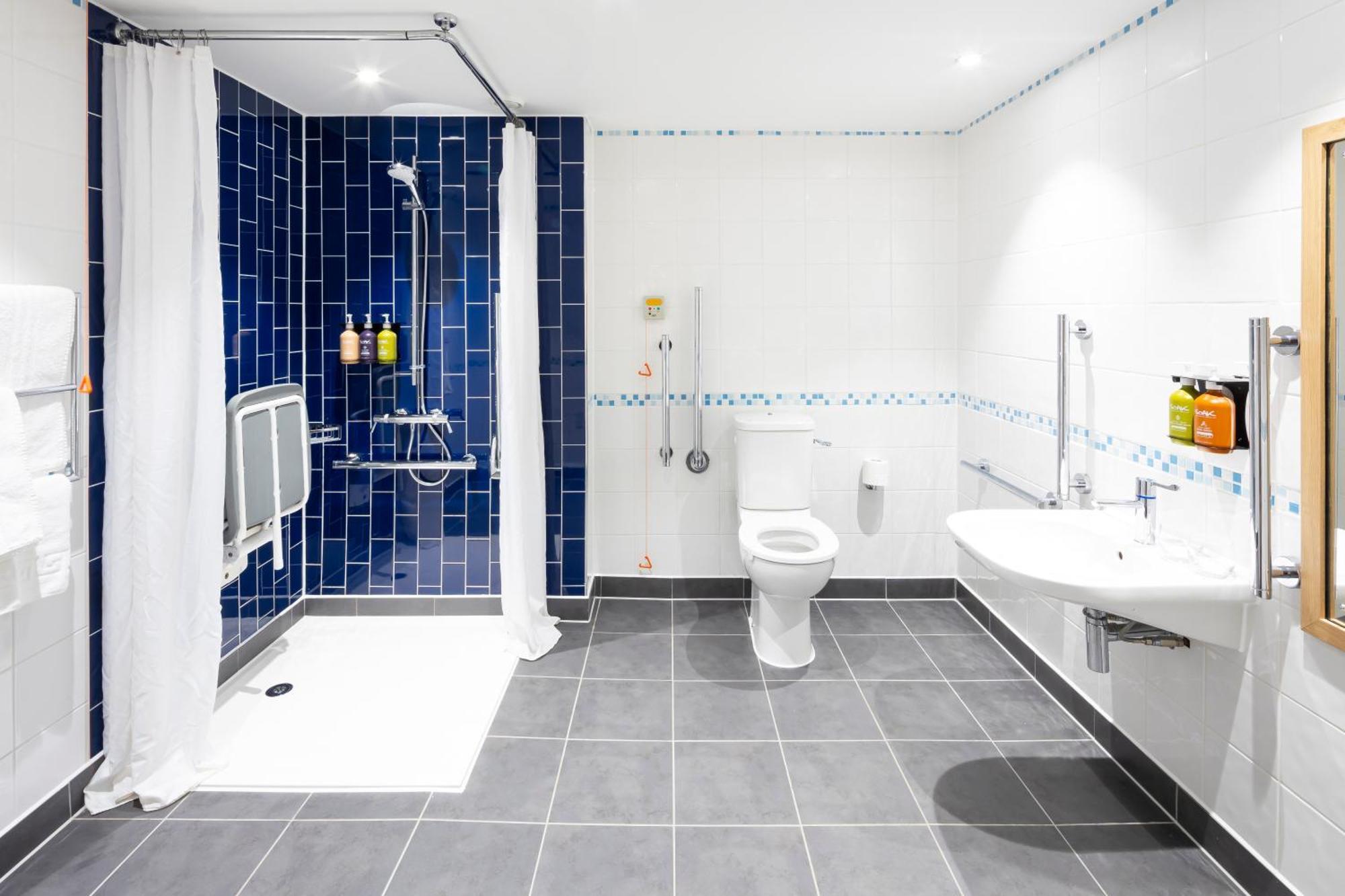 Holiday Inn Coventry M6, J2 By Ihg Εξωτερικό φωτογραφία