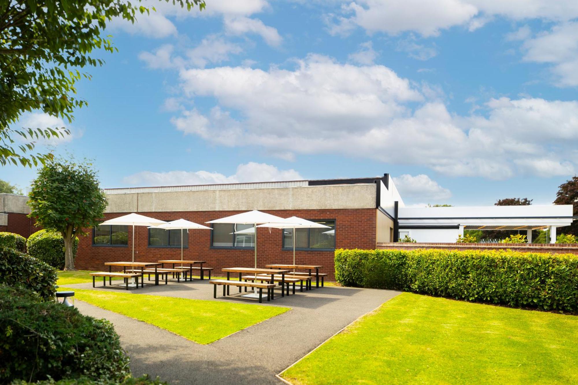 Holiday Inn Coventry M6, J2 By Ihg Εξωτερικό φωτογραφία